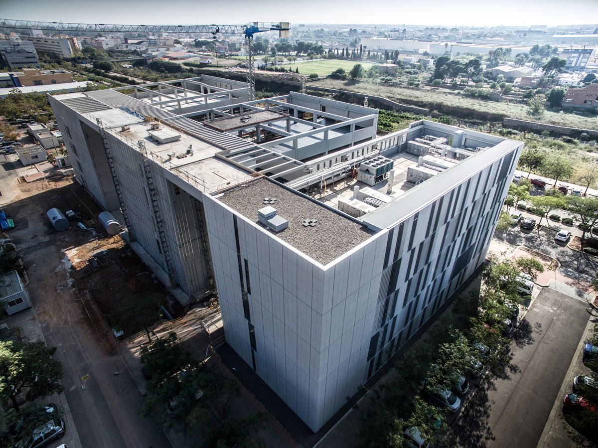 Completion of works for the enlargement of the Faculty of Health Sciencies of the Jaume I University in Castellon