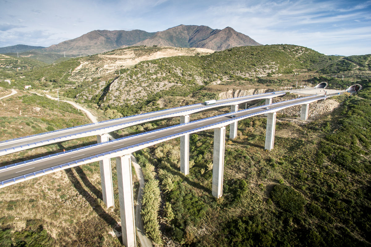 Puentes hiperestáticos