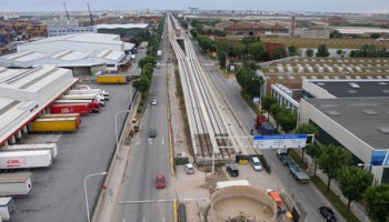 Elevated metro, L9, Barcelona (Spain)